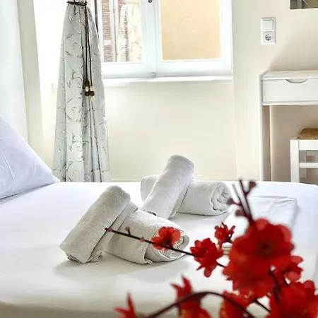 Xenias Rooms Apartments Koróni Zewnętrze zdjęcie