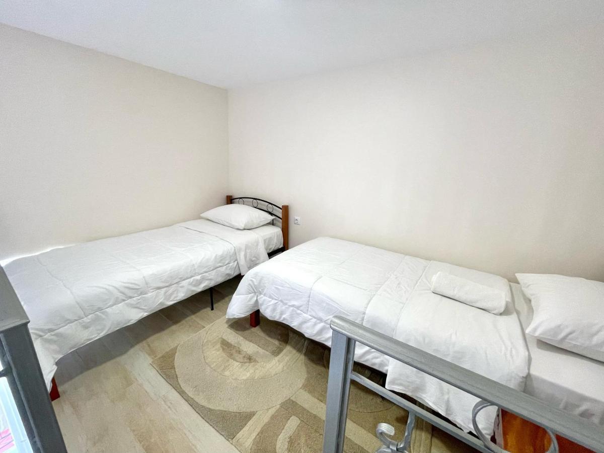 Xenias Apartment Koróni