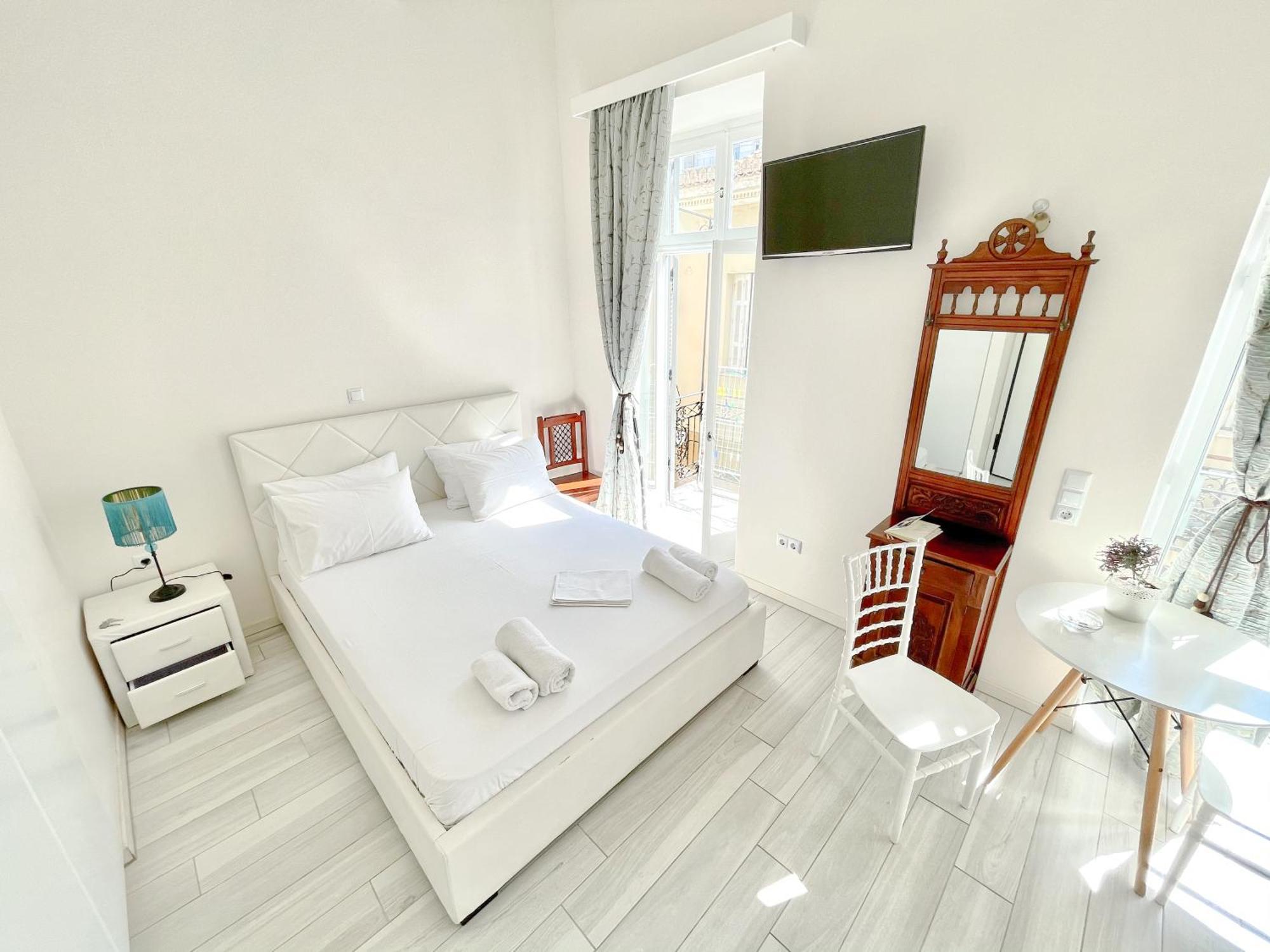 Xenias Apartment Koróni