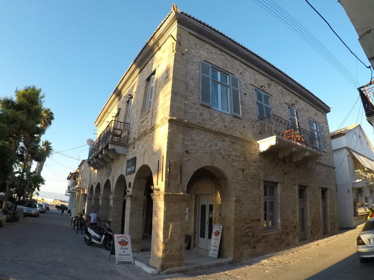 Xenias Apartment Koróni